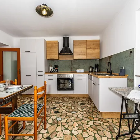 Haus In By Interhome * Grizane-Belgrad