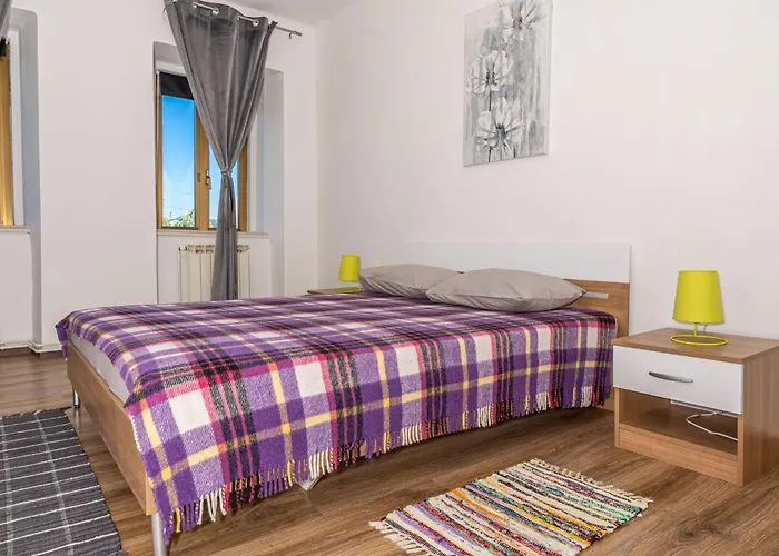 Сasa de vacaciones Haus In Grizane By Interhome *